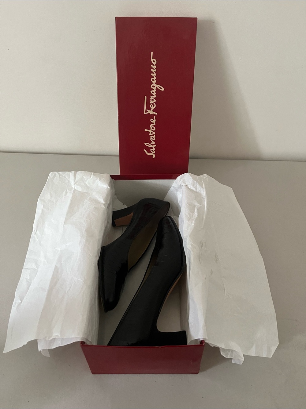 Salvatore Ferragamo Italian Leather Black Croc-Embossed Mid Heel Pumps - Picture 16 of 16
